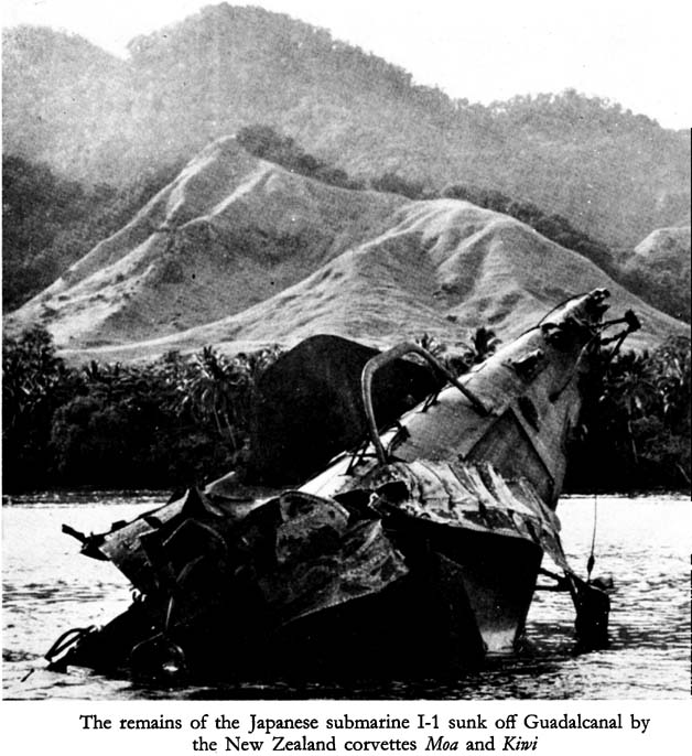 El pecio del I-1 en 1945