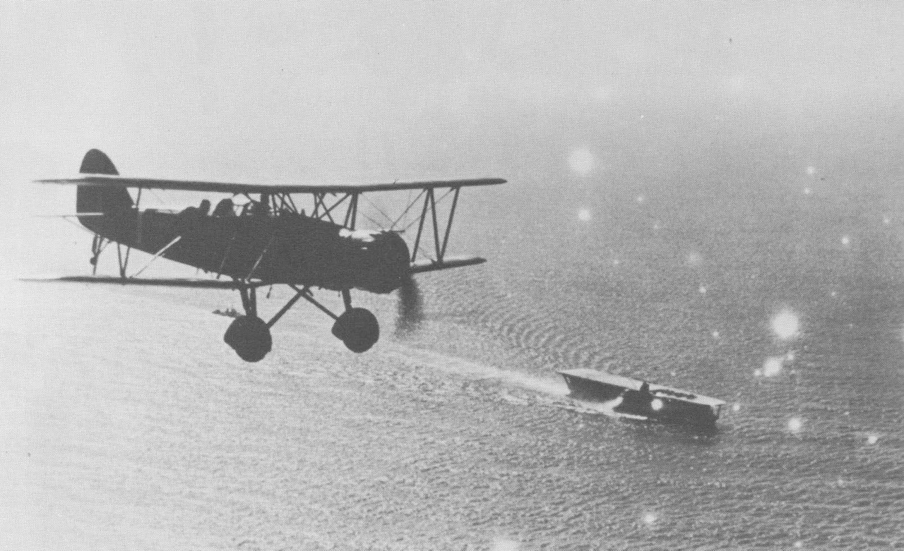 El IJN Kaga en el Mar de China, en 1937