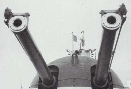 Artillería del Surcouf