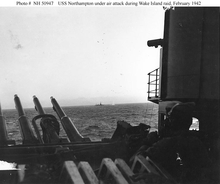 El USS Northampton en 1942 durante el ataque a las Islas Wake