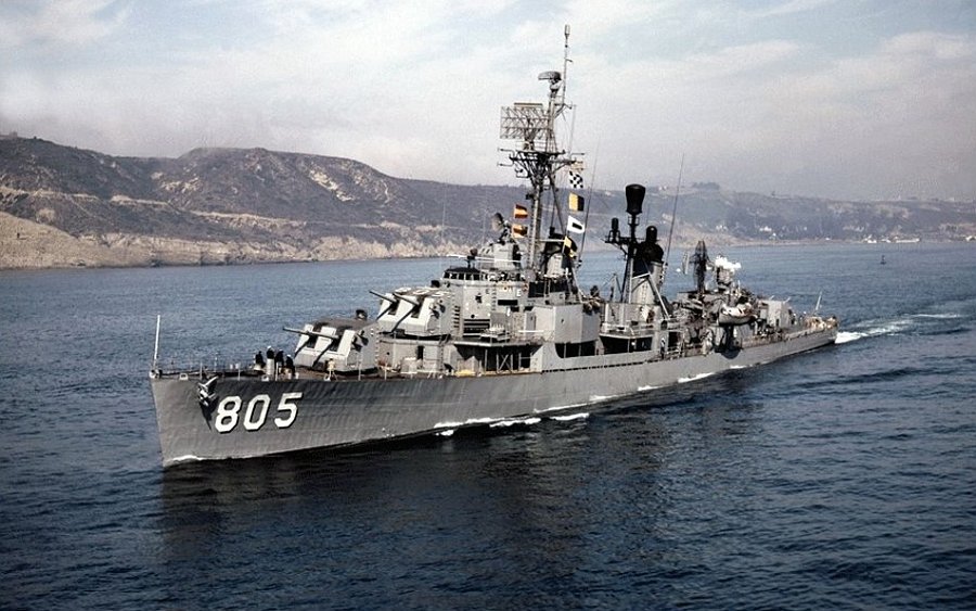 USS Chevalier DD 805. Construido en 1945