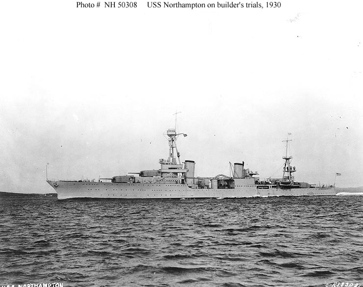 El USS Northampton durante sus pruebas de mar