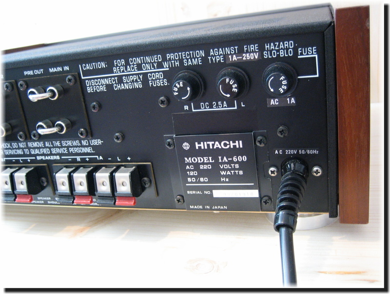 [Bild: HITACHI_IA_600_2013_II_003.jpg]