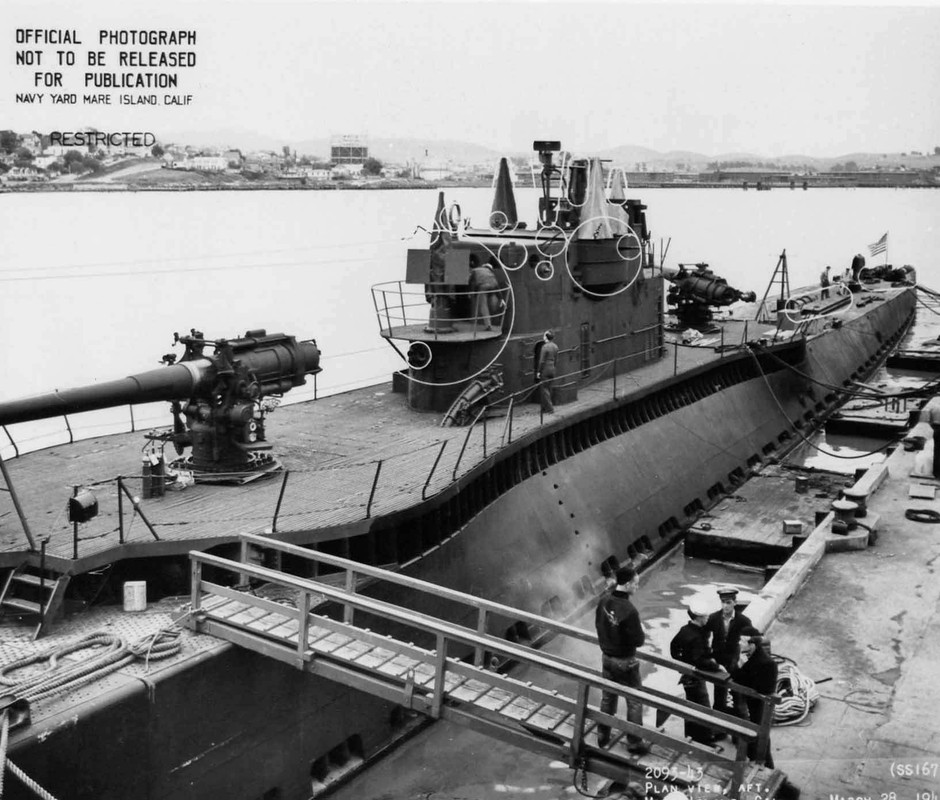 El USS Narwhal SS-167 en Mare Island, el 28 de Marzo de 1943