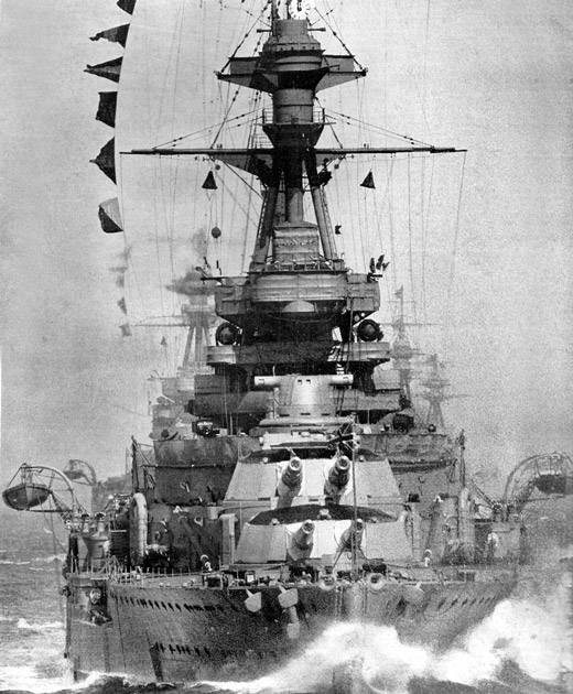 El HMS Royal Oak durante unas maniobras en 1928