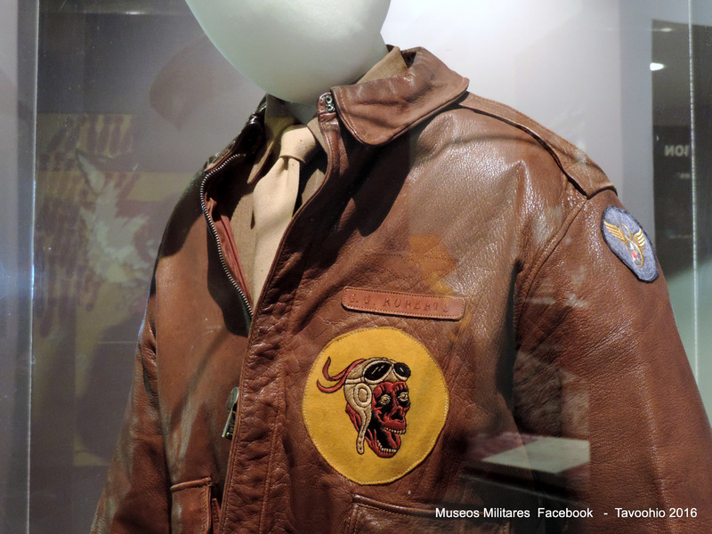 A-2 Flying Jacket - George G. Roberts Radio-artillero - WWII - B-17 Rose of York - National Museum Of The Mighty Eighth Air Force