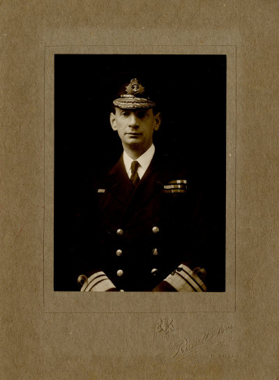 Vicealmirante Algernon Willis