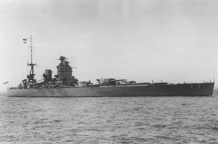 HMS Rodney en 1937