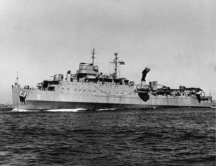 USS Gunston Hall LSD-5. Construido en 1942