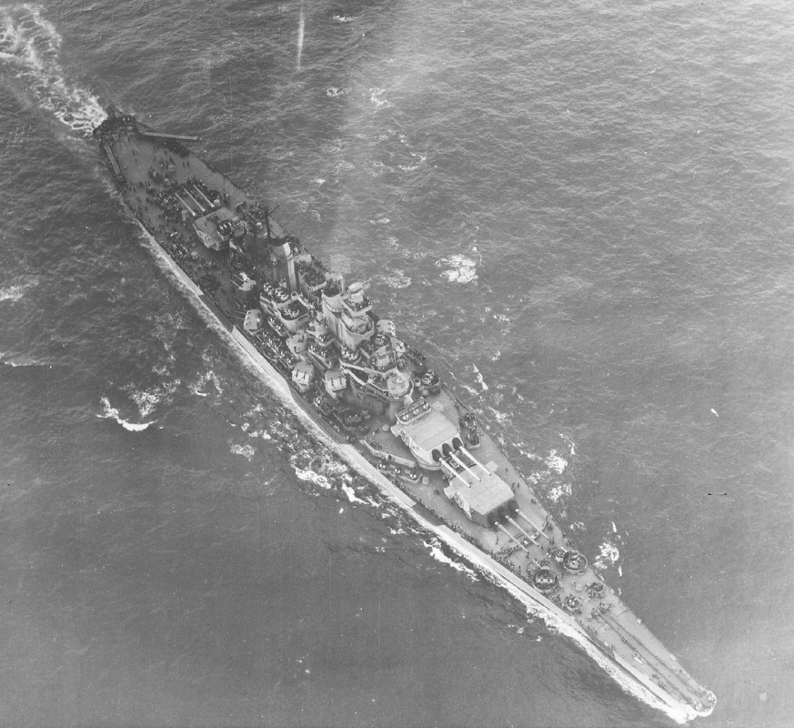 Vista aérea durante la navegación, el 10 de junio de 1944