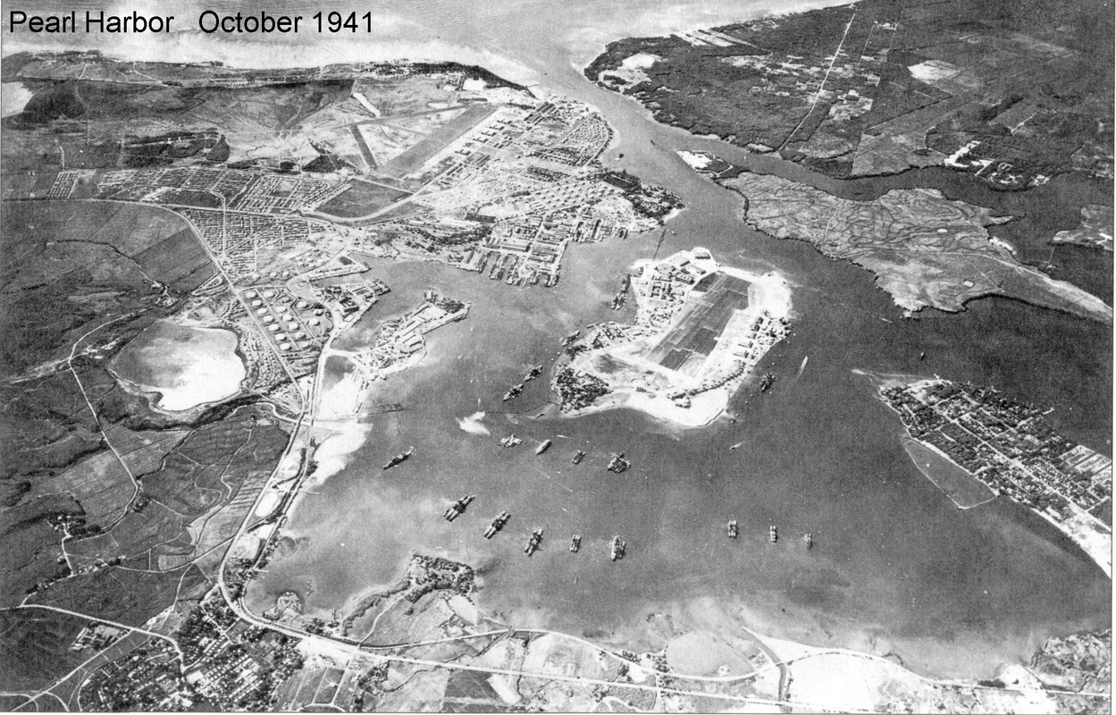 Octubre de 1941, vista aérea de todo el puerto