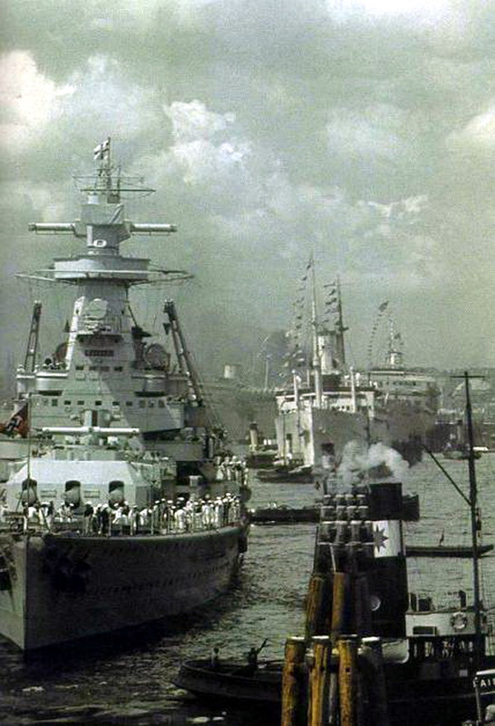 El Graf Spee en Hamburgo
