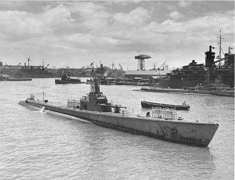 USS Bluegill SS 242. Construido en 1943