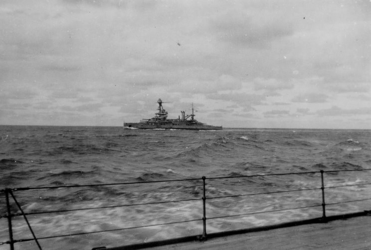 El Lorraine visto desde HMS Resolution en julio de 1943