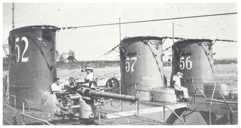 El U-52, U-57 y U-56