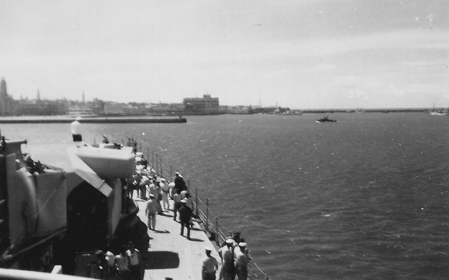 El 14 de diciembre de 1939, el Graf Spee hace su entrada en Montevideo
