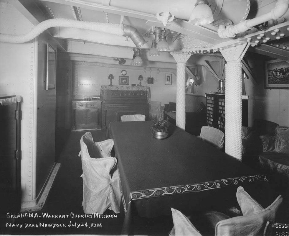 Cuarto de Oficiales del USS Oklahoma BB-37 el 19 de Julio de 1916