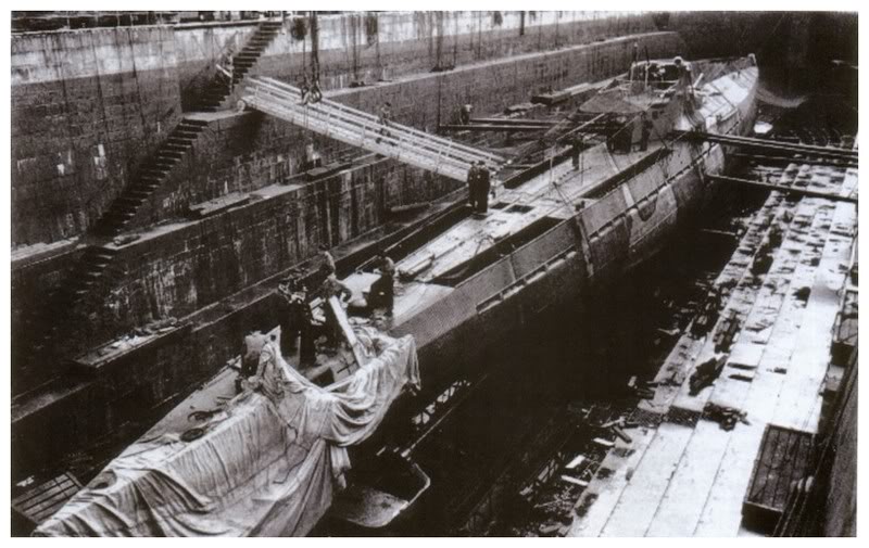 El U-65 en dique seco
