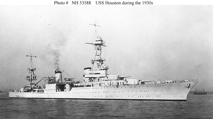 USS Houston CA 30 fotografiado durante la década de 1930