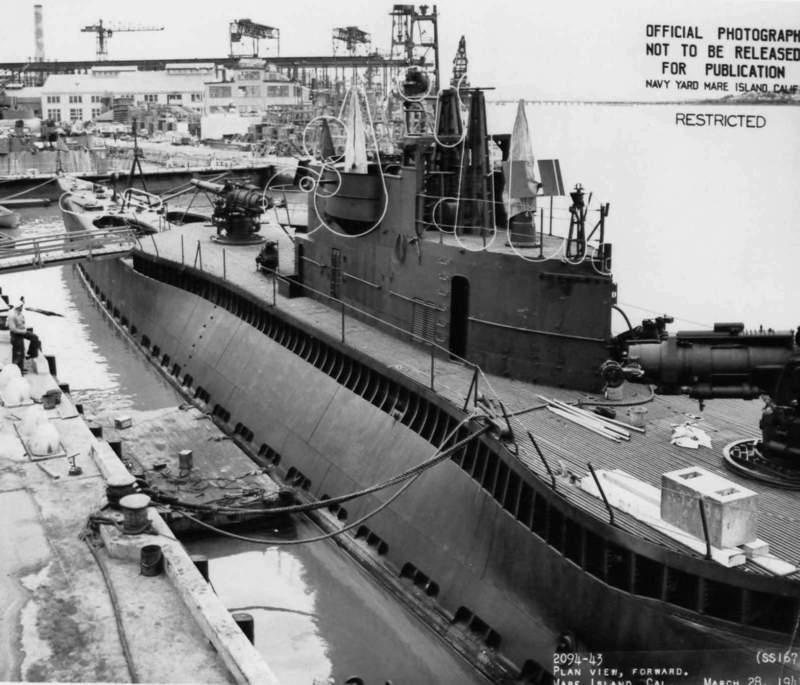 El USS Narwhal S-167 en Mare Island, el 28 de Marzo de 1943