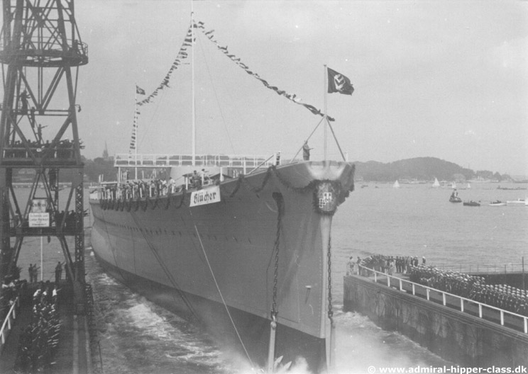 El 8 de junio 1937 botadura del Blücher en Deutsche Werke, Kiel, Alemania