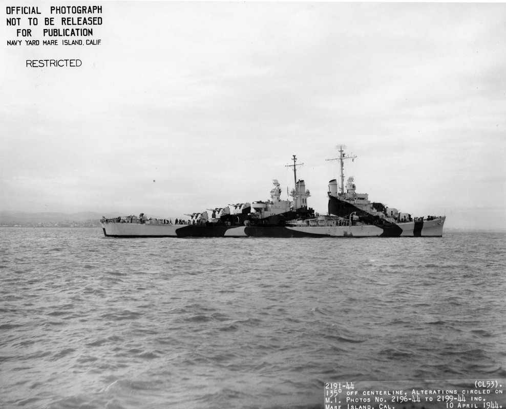 USS San Diego en Mare Island, California el 10 de abril de 1944