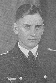 Kapitänleutnant Hermann Bauer