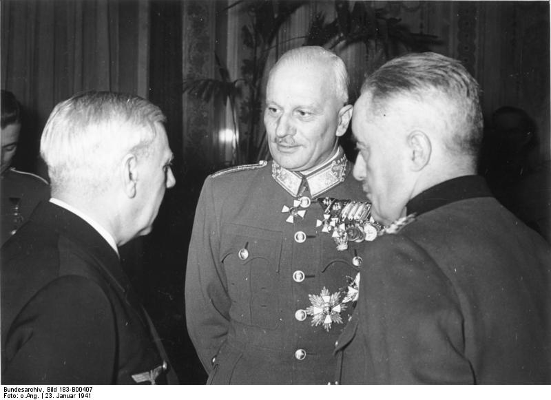 Canaris en compañía de generales en el año 1943
