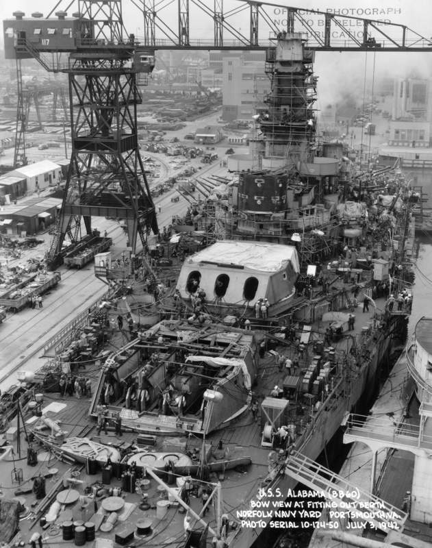 Durante su construcción, 1942