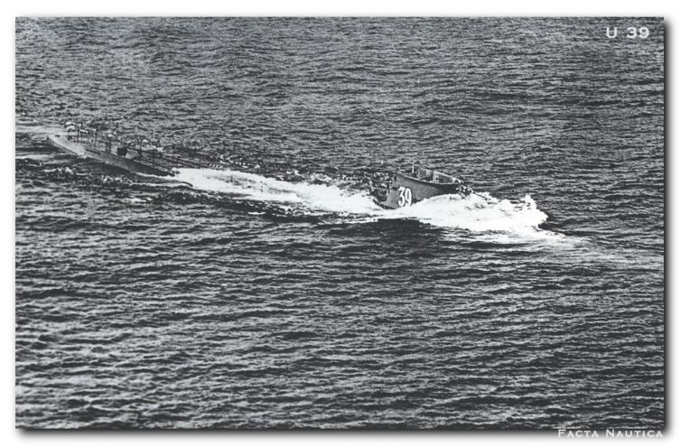 U-39 durante el proceso de inmersión