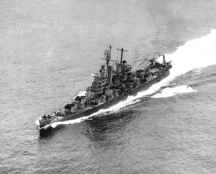 USS Vincennes CL-64. Construido en 1943