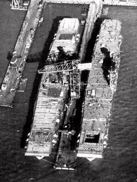 El USS Yorktown y el USS Enterprise durante su construcción