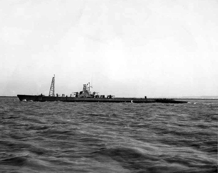 USS Flounder SS 251. Construido en 1943