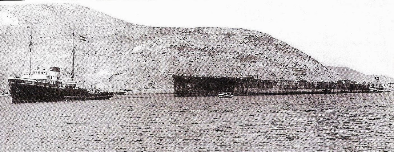 El casco del Trieste se acerca al arsenal de Cartagena arsenal en dirección al El Ferrol, el 3 de septiembre de 1951