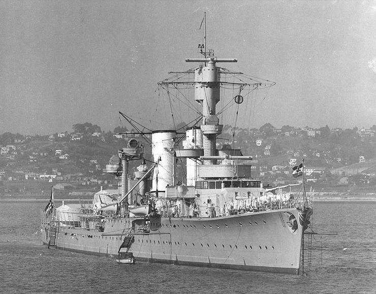 El Karlsruhe en la Base Naval de San Diego el 28 de marzo de 1934