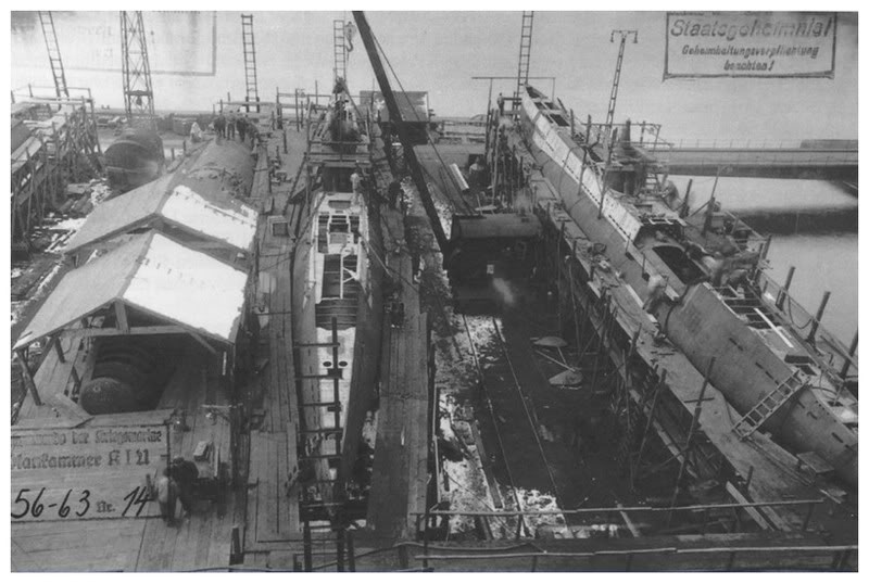 Los U-Boot U-60, U-61 y U-62 durante su construcción, el 22 de Marzo de 1939