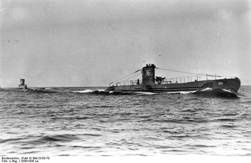 El U-36 navegando en Alta Mar en 1936