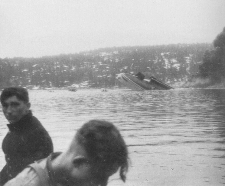 El 9 de abril 1940, el Blücher se hunde en Oslofjord Drøbak, Noruega