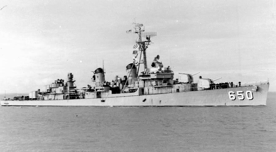 USS Caperton DD 650. Construido en 1943