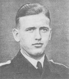 Kapitänleutnant Hans Schrenk