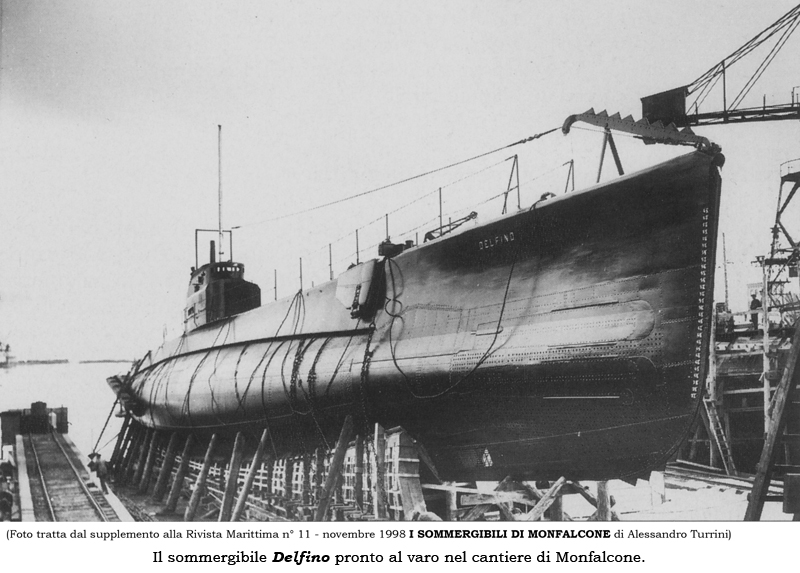 El submarino Delfino listo para ser lanzando en el astillero de Monfalcone