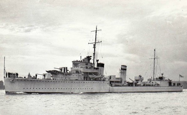 Destructor HMS Exmouth H 02