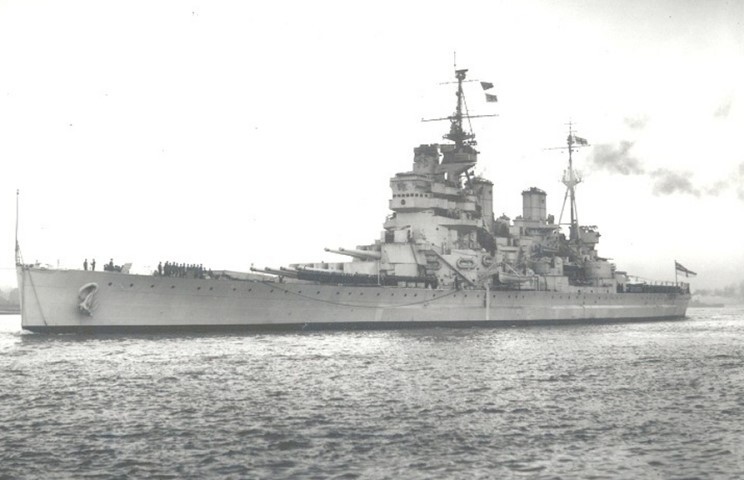 El HMS Duke of York el 26 de diciembre de 1943