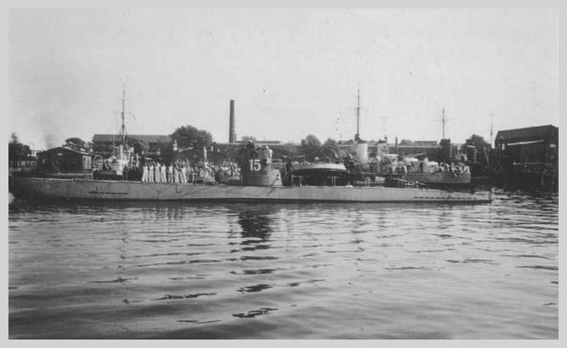 El U-15 entrando a puerto