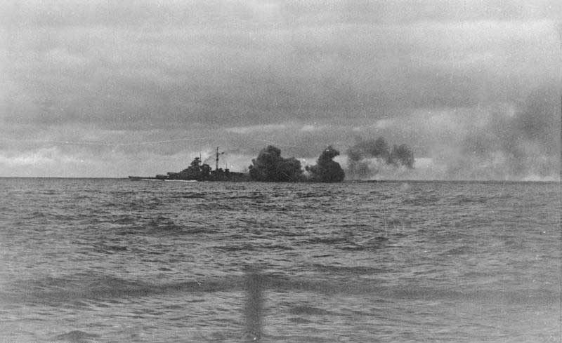 El Bismarck en el combate contra el HMS Hood y el HMS Prince of Wales