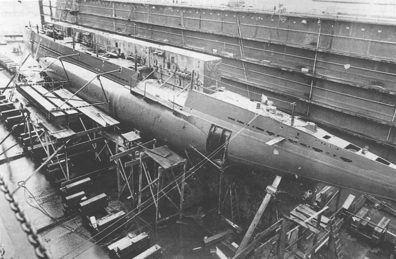 El U-24 durante su construcción