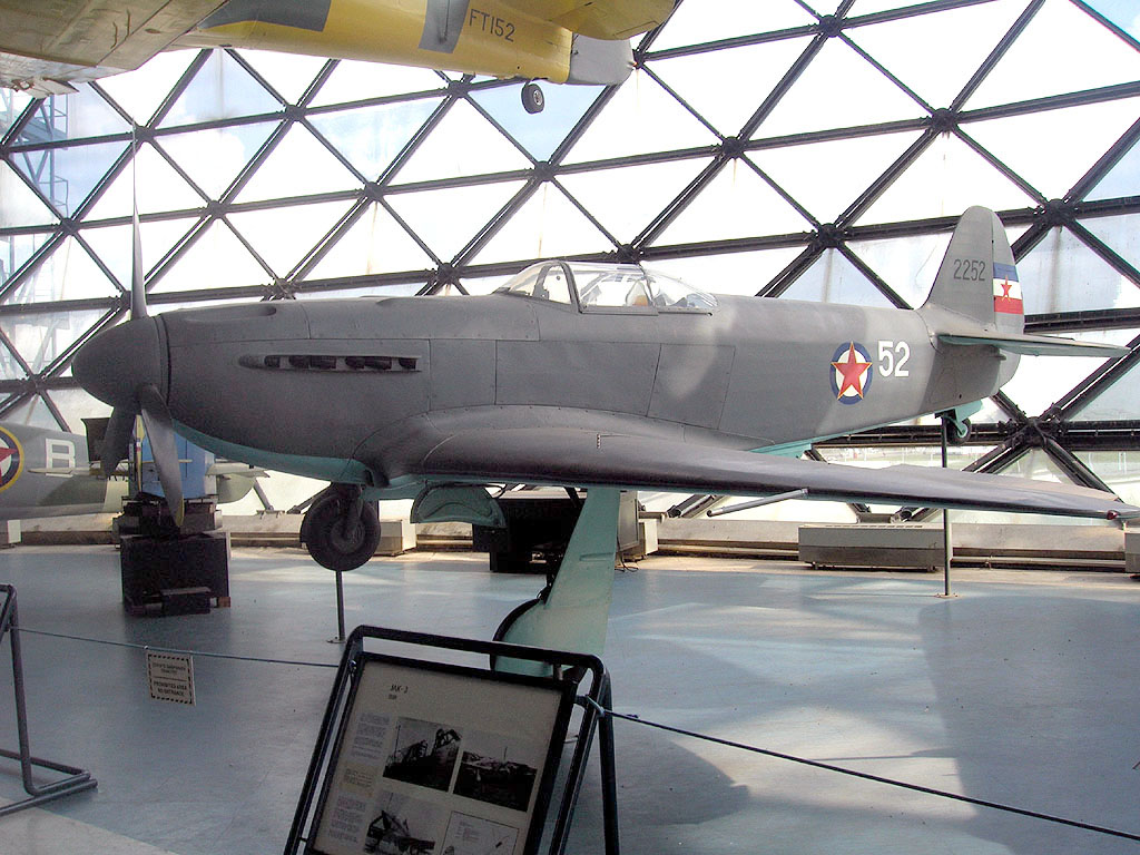 Yakovlev Yak-3 está en exhibición en el Belgrade Aviation Museum en Belgrado, Serbia