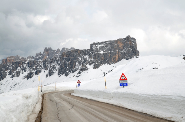 Las carreteras y el tráfico - Los Alpes Dolomitas y los lagos de Garda y Como (1)