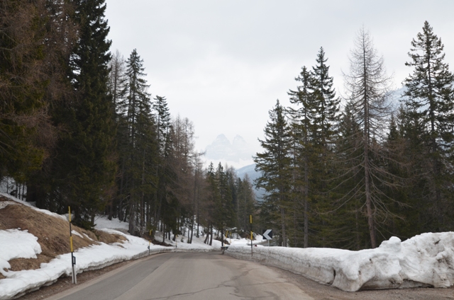 Las carreteras y el tráfico - Los Alpes Dolomitas y los lagos de Garda y Como (3)