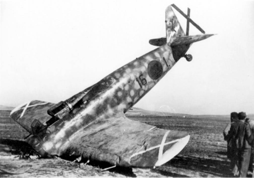 Breda Ba-65 derribado durante la Guerra Civil española